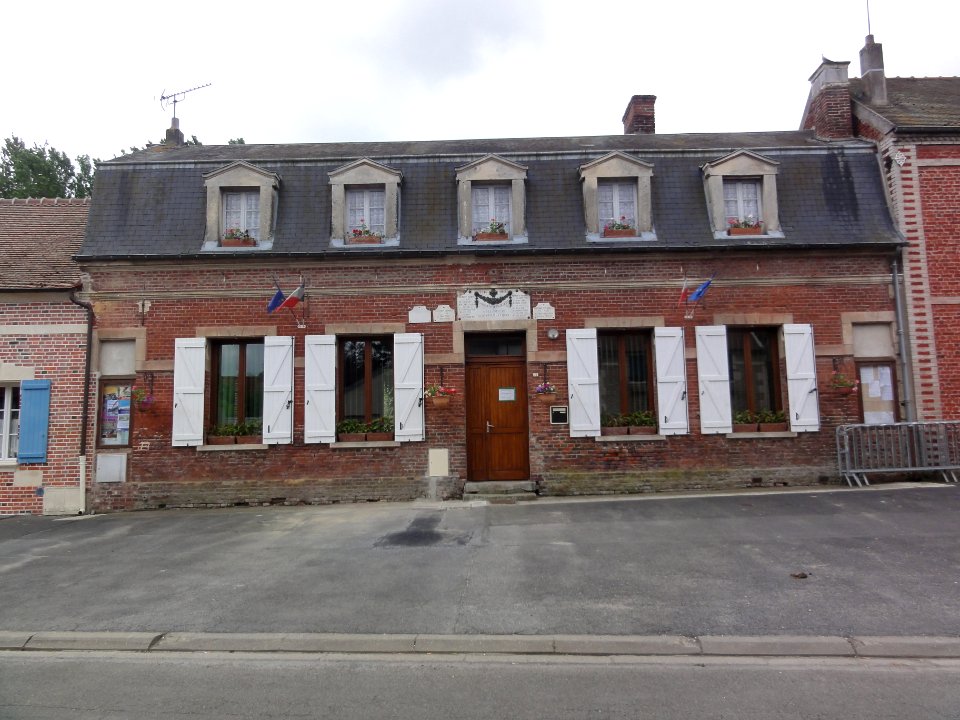 Bazicourt (Oise) Mairie