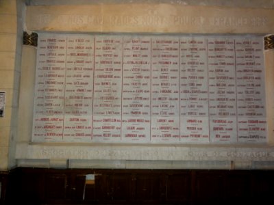 Bayonne monument aux morts du lycée