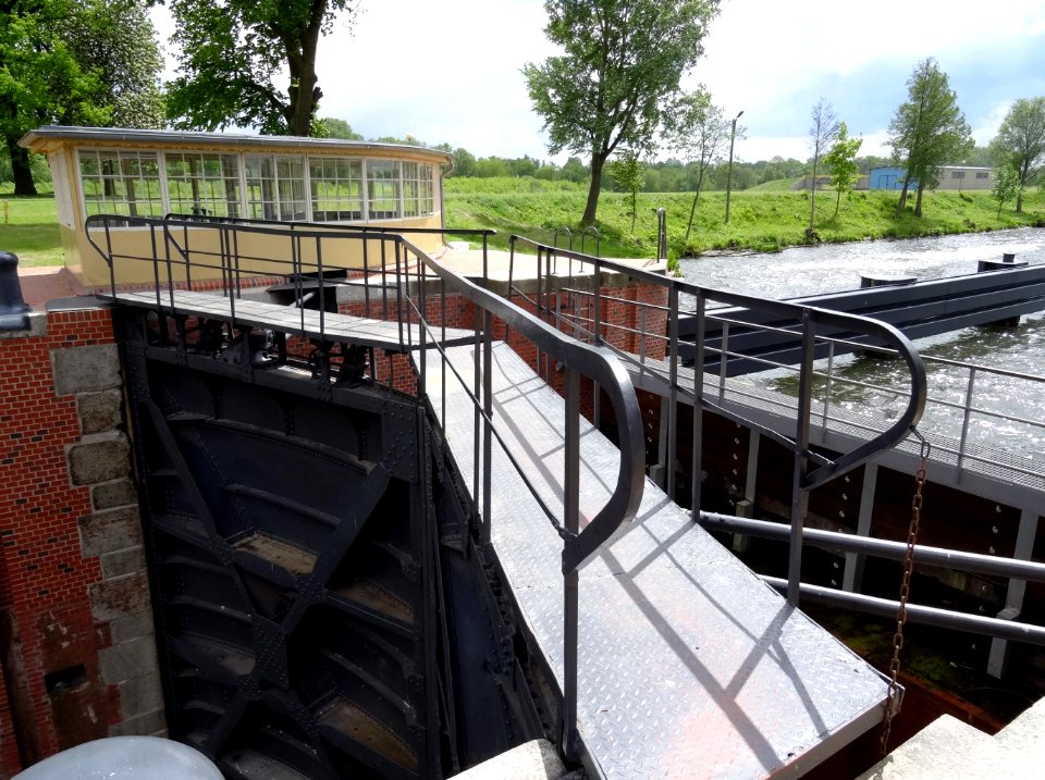 Bdg Brdyujscie sluza 12 5-2015