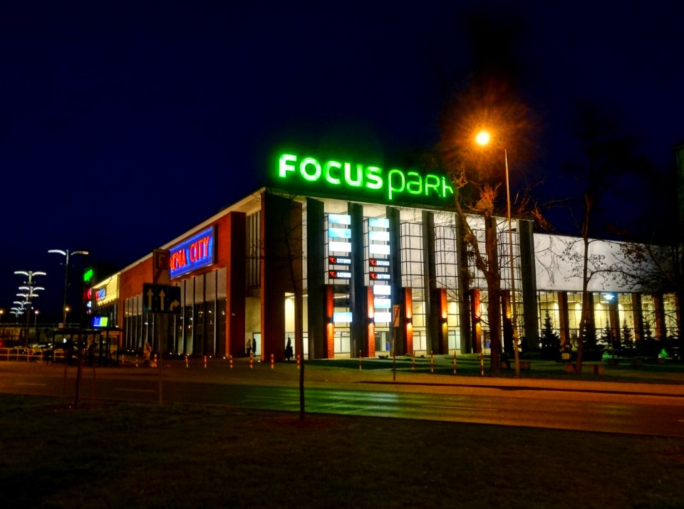 Bdg Focus Mall w1 4-2015