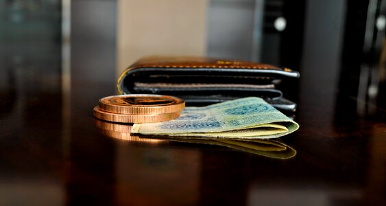 Wallet cash currency