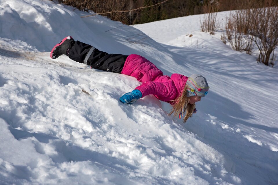 Snow slip head forward