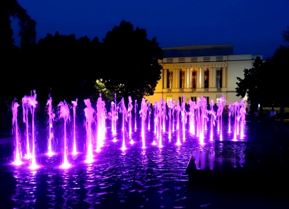 Bdg FilharmoniaPomorska fountain 5 5-2014