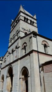 Basilique Saint-Martin d'Ainay - façade et clocher