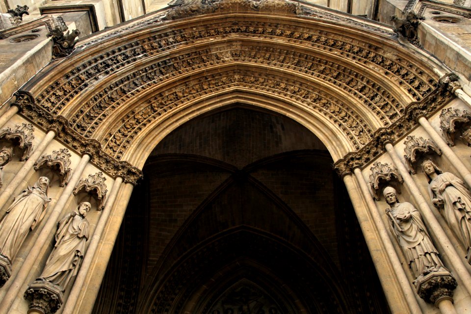 Basilique Sainte-Clotilde Paris Portail central 2 26102018
