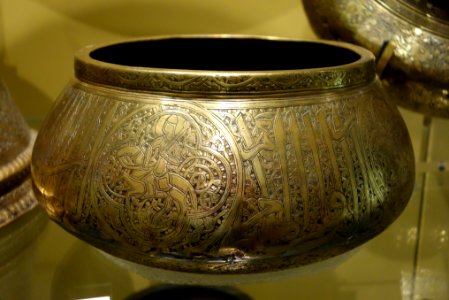 Basin, Iran, 13th-14th century, engraved brass, gold and silver inlay (missing) - Royal Ontario Museum - DSC04761