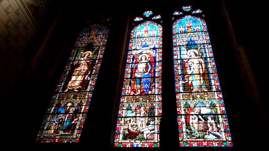 Basilique Saint-Martin d'Ainay - Intérieur - Vitraux chapelle Saint-Michel 2