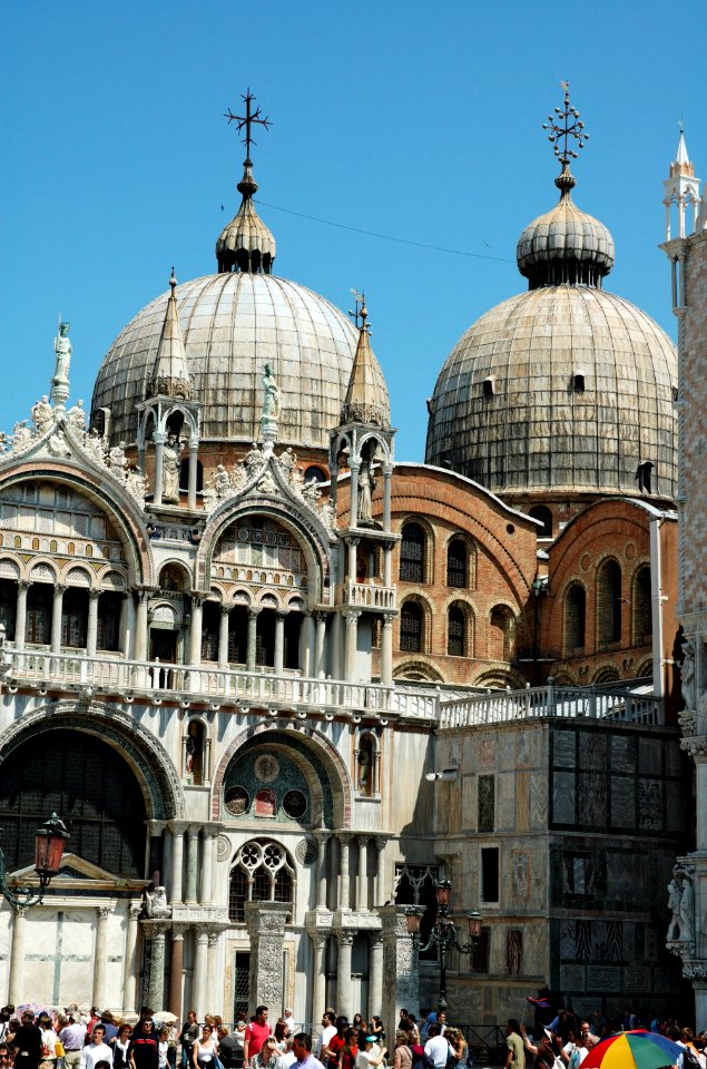 Basilica-di-San-Marco-south-20050524-034