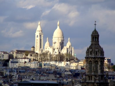Basilique du Sacré Coeur, seen from Printemps