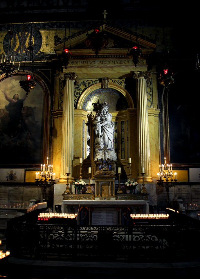 Basilique Notre-Dame-des-Victoires Paris Chapelle de la Vierge 102018 5
