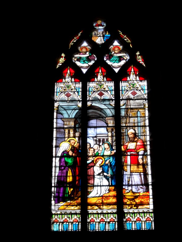 Basilique Saint-Eutrope de Saintes, vitrail 01