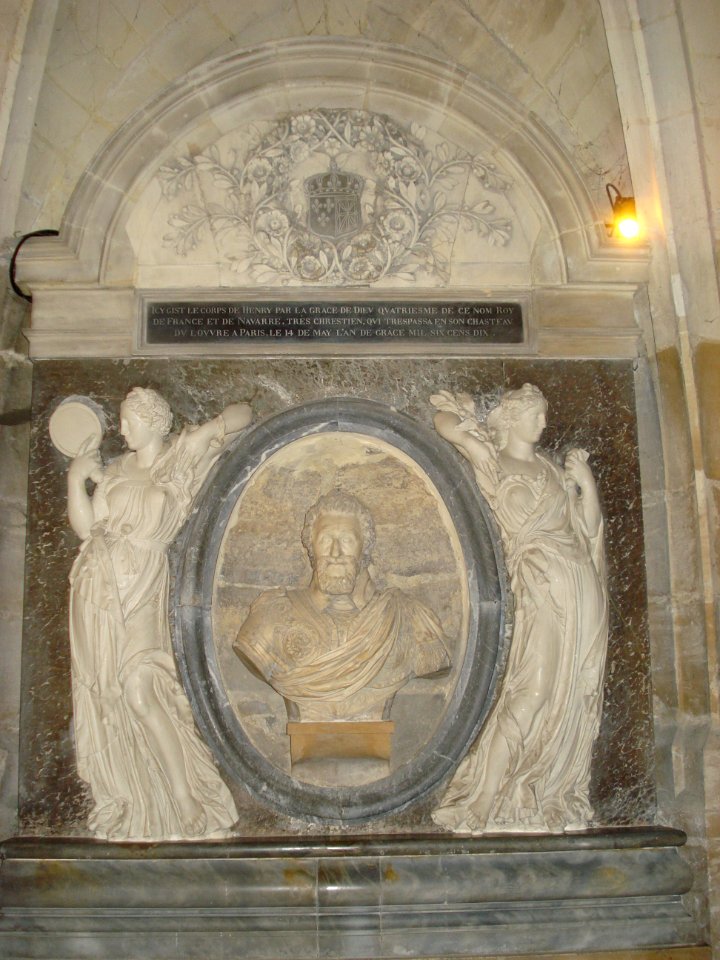 Basilique Saint-Denis, Ornement tombe de Henri IV