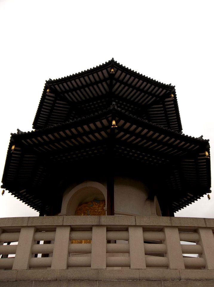 Battersea Park Peace Pagoda 3 4