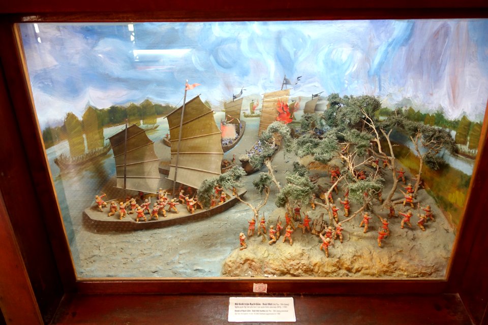Battle of Rạch Gầm-Xoài Mút (1785), display - Museum of Vietnamese History - Ho Chi Minh City - DSC05973