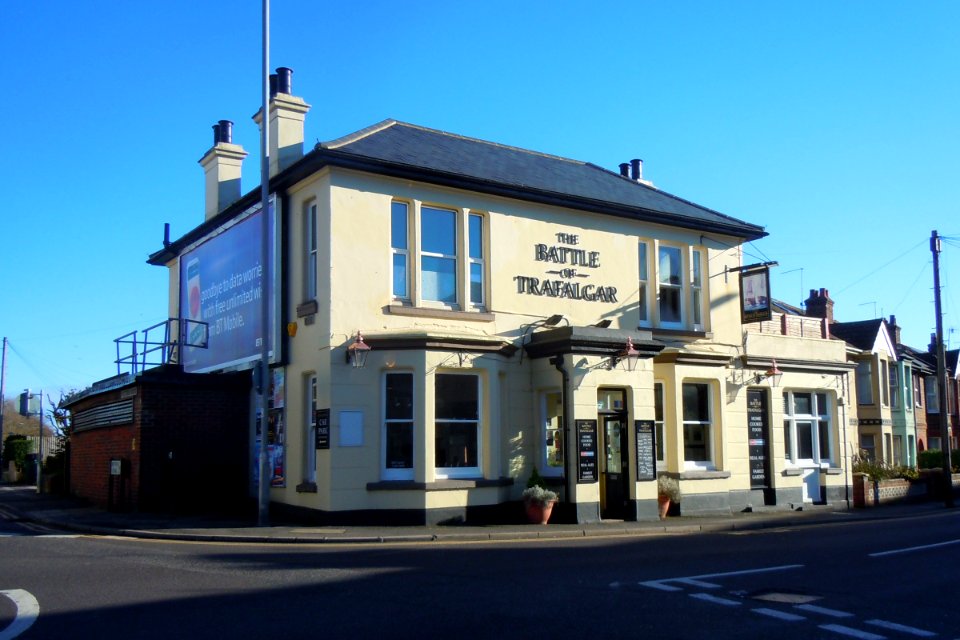 Battle of Trafalgar pub, Trafalgar Road, Southern Cross, Portslade (November 2015) (1)
