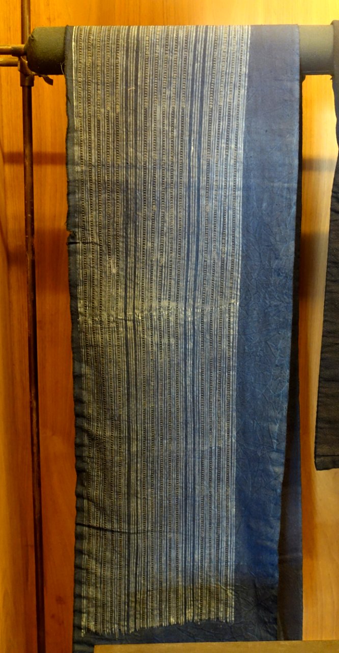 Batik design, Hmong (Hmong Hoa) - Vietnam Museum of Ethnology - Hanoi, Vietnam - DSC03041