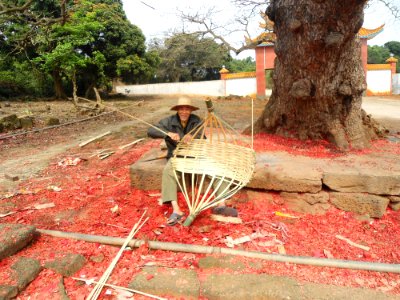 Basket making in Hainan - 01