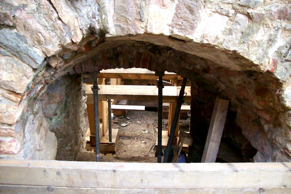 Bauarbeiten am Palas Schloss Auerbach 2011 04