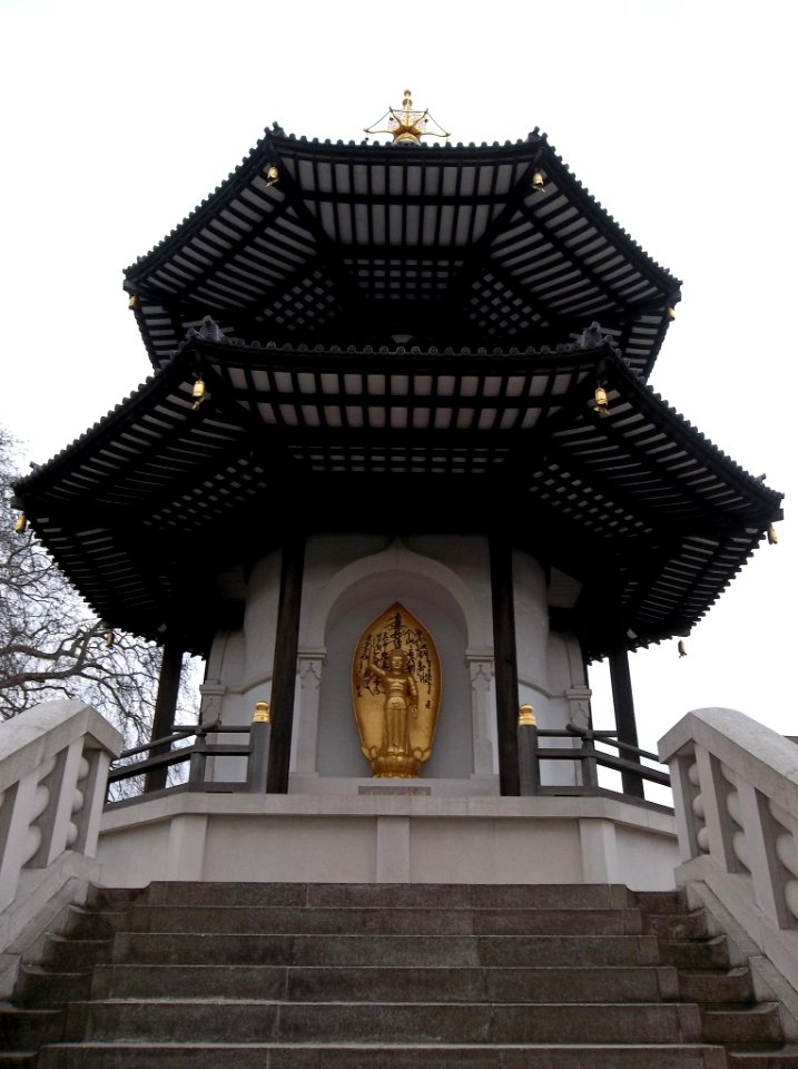 Battersea Park Peace Pagoda 563