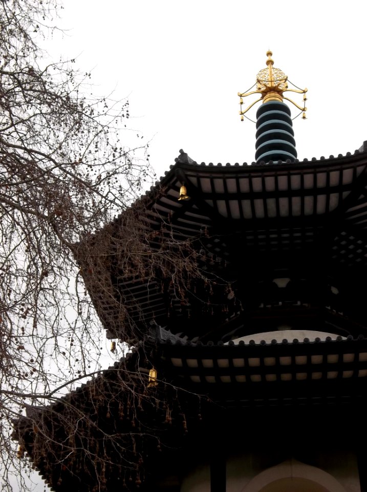 Battersea Park Peace Pagoda 02 photo