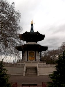 Battersea Park Peace Pagoda 90