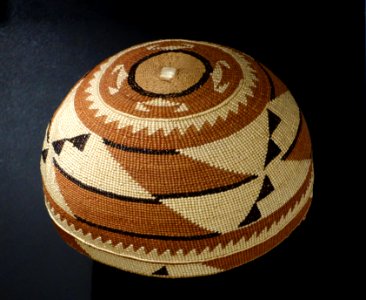 Basket cap, maker unknown, Yurok Hupa Karuk - Mount Shasta Sisson Museum - DSC02798