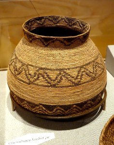 Basket jar, Chemehuevi - Oakland Museum of California - DSC05025