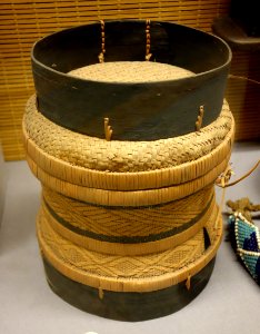 Basket for carrying foodstuff (kinda kia zumbi) - Lunda-Chokwe - Royal Museum for Central Africa - DSC05830