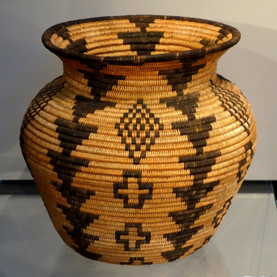 Basket, Apache people, Arizona, c. 1900, coiled willow and devil's claw - Chazen Museum of Art - DSC01849
