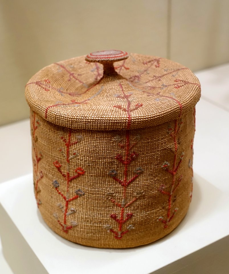 Basket, Aleut, c. 1900, seagrass, wool thread, cotton thread - Portland Art Museum - Portland, Oregon - DSC09119