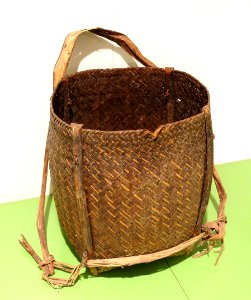Basket with headband, Thai, Thanh Hoa - Vietnamese Women's Museum - Hanoi, Vietnam - DSC04244 photo
