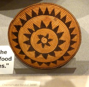 Basket bowl, Chemehuevi - Oakland Museum of California - DSC05014