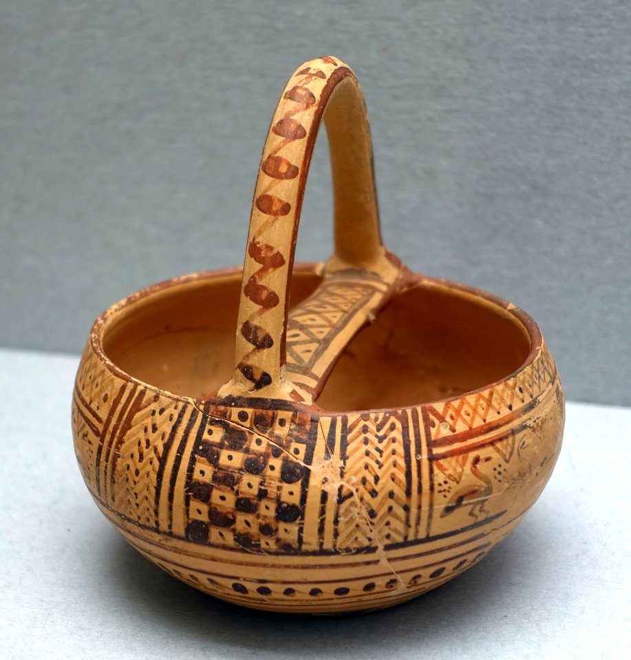 Basket figurine, Attic, Late Geometric period, 750-735 BC, H 5336 - Martin von Wagner Museum - Würzburg, Germany - DSC05672