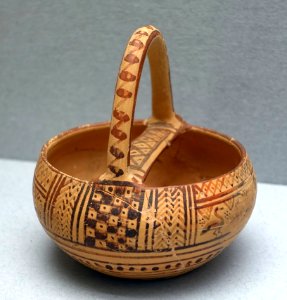 Basket figurine, Attic, Late Geometric period, 750-735 BC, H 5336 - Martin von Wagner Museum - Würzburg, Germany - DSC05672