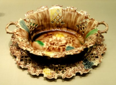Basket and Stand, Staffordshire, c. 1770 - Nelson-Atkins Museum of Art - DSC08737