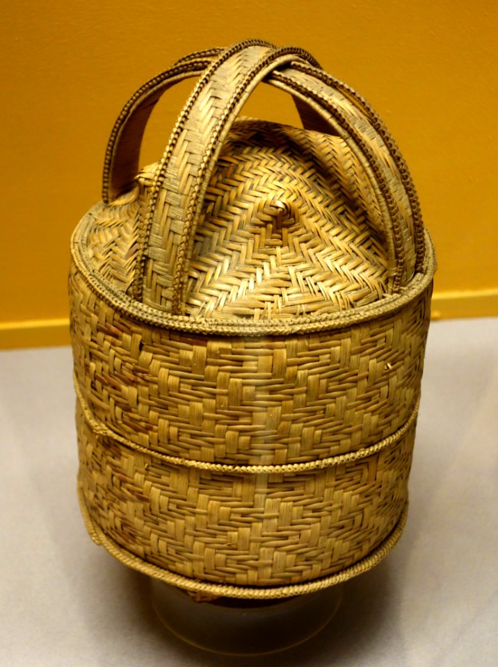 Basket - Kuba - Royal Museum for Central Africa - DSC06181