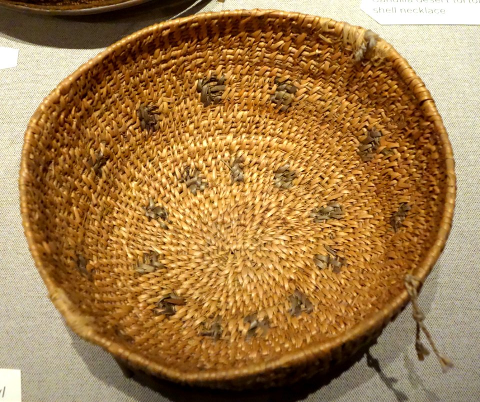 Basket bowl, Western Shoshone - Oakland Museum of California - DSC05022