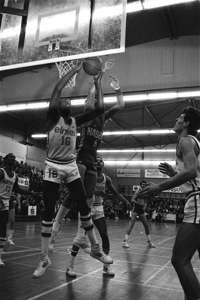 Basketbal, Elmex tegen Nashua diverse spelmomenten, Bestanddeelnr 932-8266