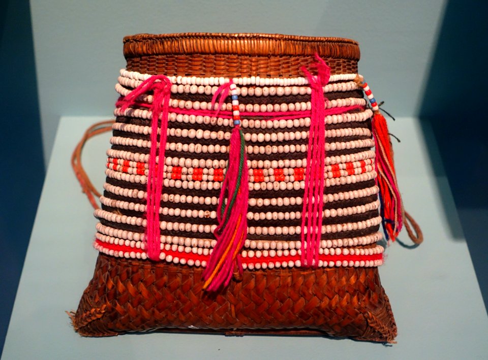 Basket, Akha people, Northern Thailand, collected in 1986 - Ethnological Museum, Berlin - DSC01353