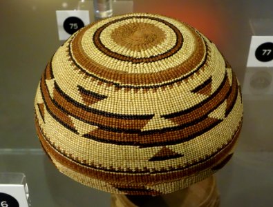 Basket skull cap, Yurok, before 1909, pine root, woodwardia fern, beargrass, maidenhair fern - Oakland Museum of California - DSC05067