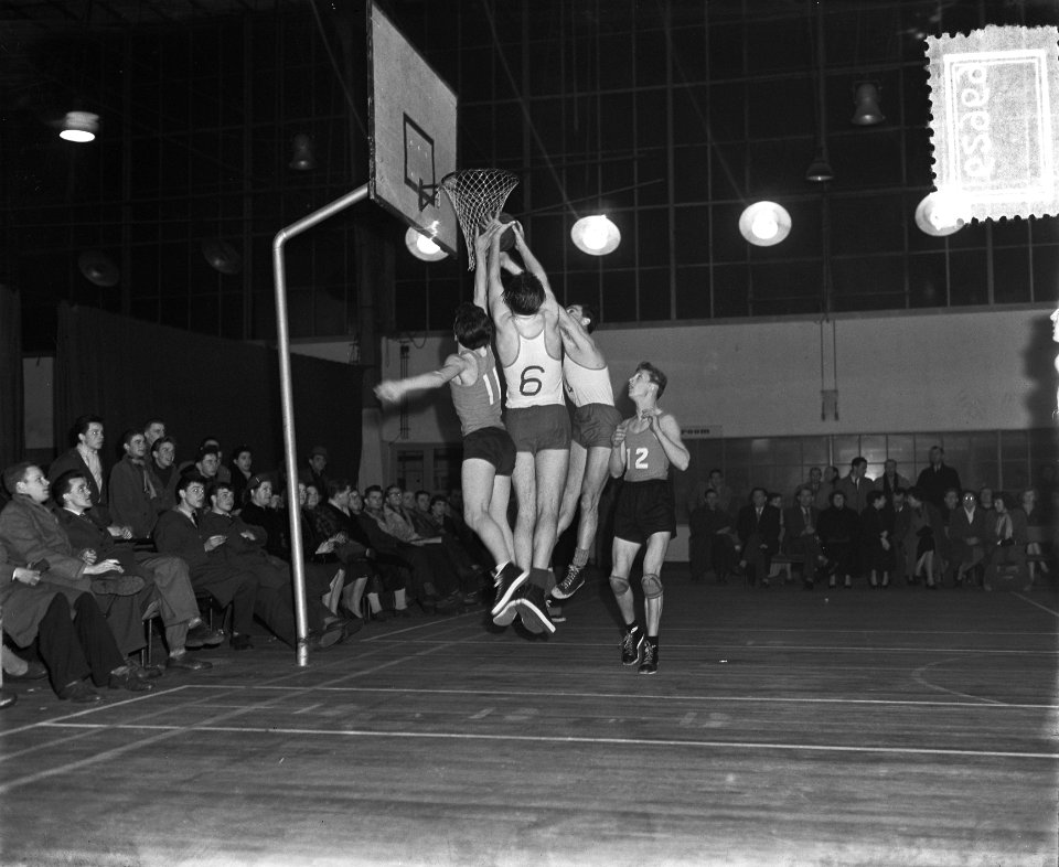 Basketbal D en H Amsterdam tegen Rotterdam, spelmomenten, Bestanddeelnr 906-2969