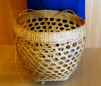 Basket with headstrap, Ha Nhi - Vietnam Museum of Ethnology - Hanoi, Vietnam - DSC03122