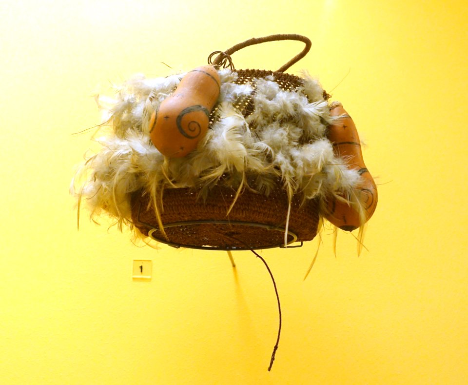 Basket with feathers and calabashes, Kaniet Islands, 1899 - Ethnological Museum, Berlin - DSC01147