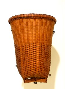 Basket with straps, Cho-ro, Dong Nai - Vietnamese Women's Museum - Hanoi, Vietnam - DSC04246