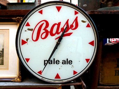 Bass pale ale clock, pic1