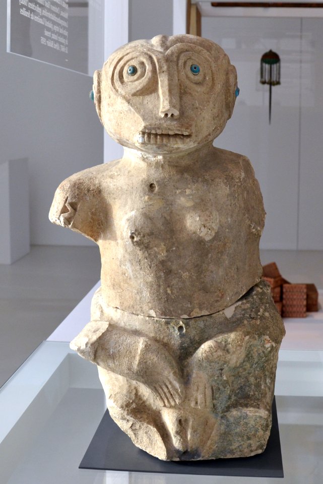 Basel Museum der Kulturen Statue funéraire Indonésie 25102013 1