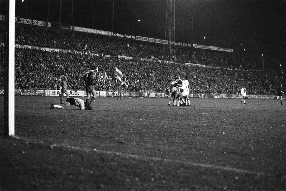 Basel tegen Ajax 1-2 in Europa Cup I, Bestanddeelnr 923-9861