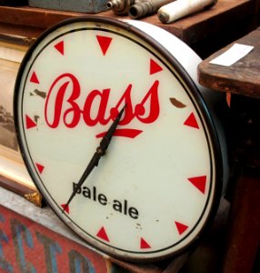 Bass pale ale clock, pic2