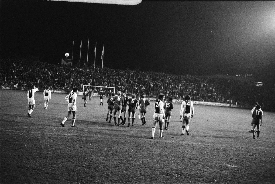 Basel tegen Ajax 1-2 in Europa Cup I, Bestanddeelnr 923-9855