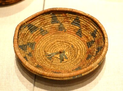 Basket, Egypt, New Kingdom, c. 1570-1070 BC - Oriental Institute Museum, University of Chicago - DSC07889